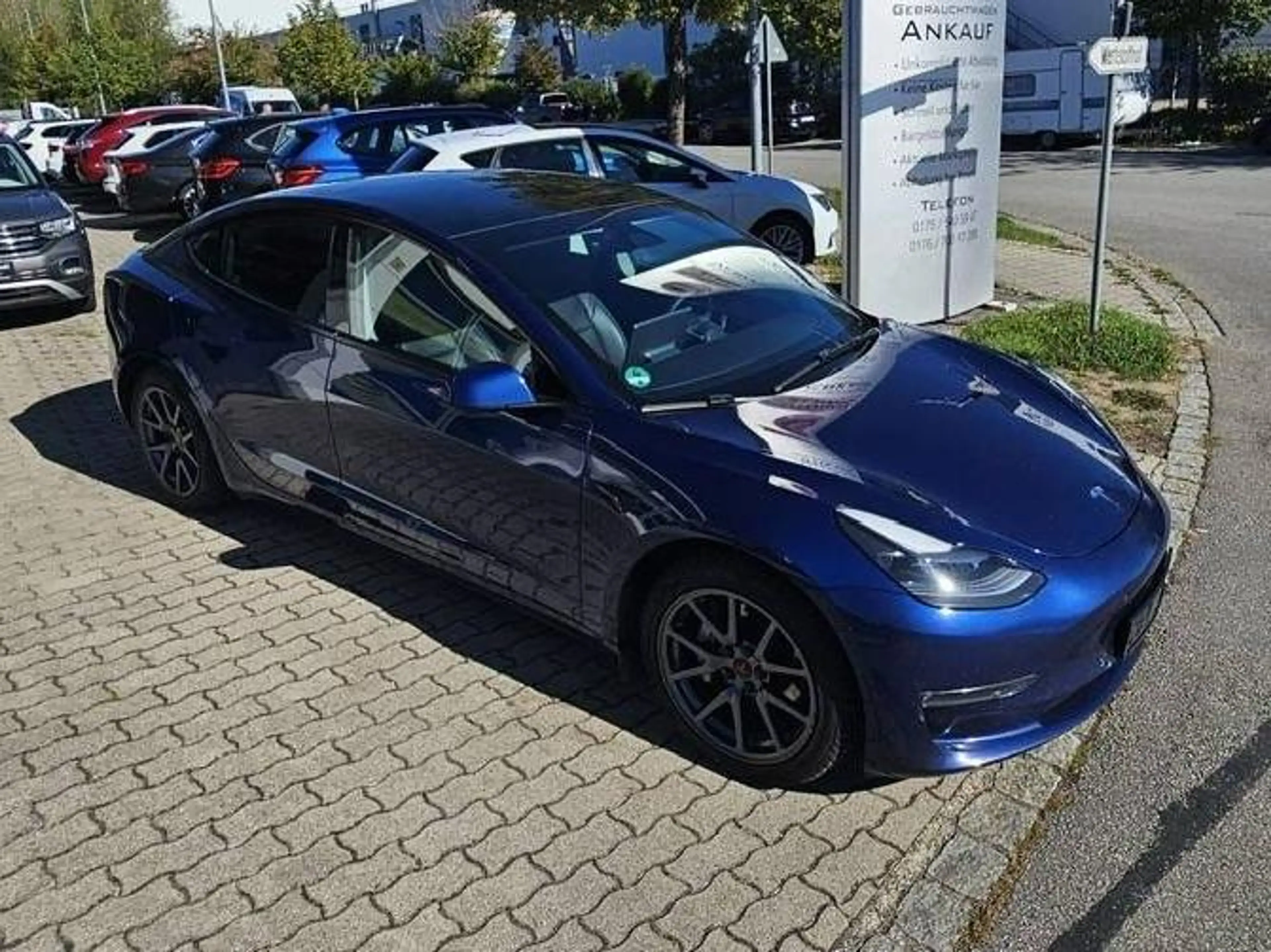 Tesla Model 3 Model 3 Long Range Dual Motor — photo 4