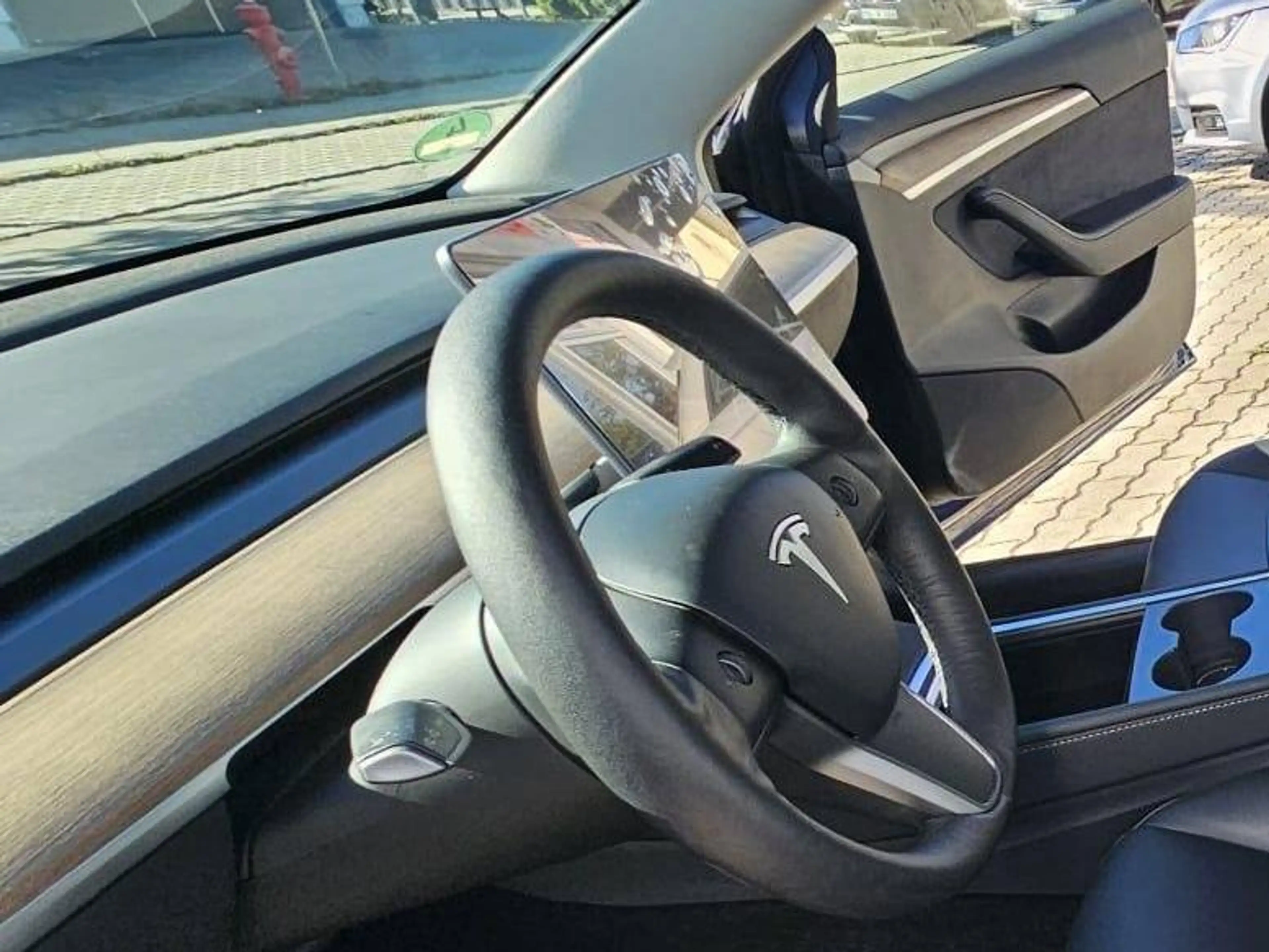 Tesla Model 3 Model 3 Long Range Dual Motor — photo 12