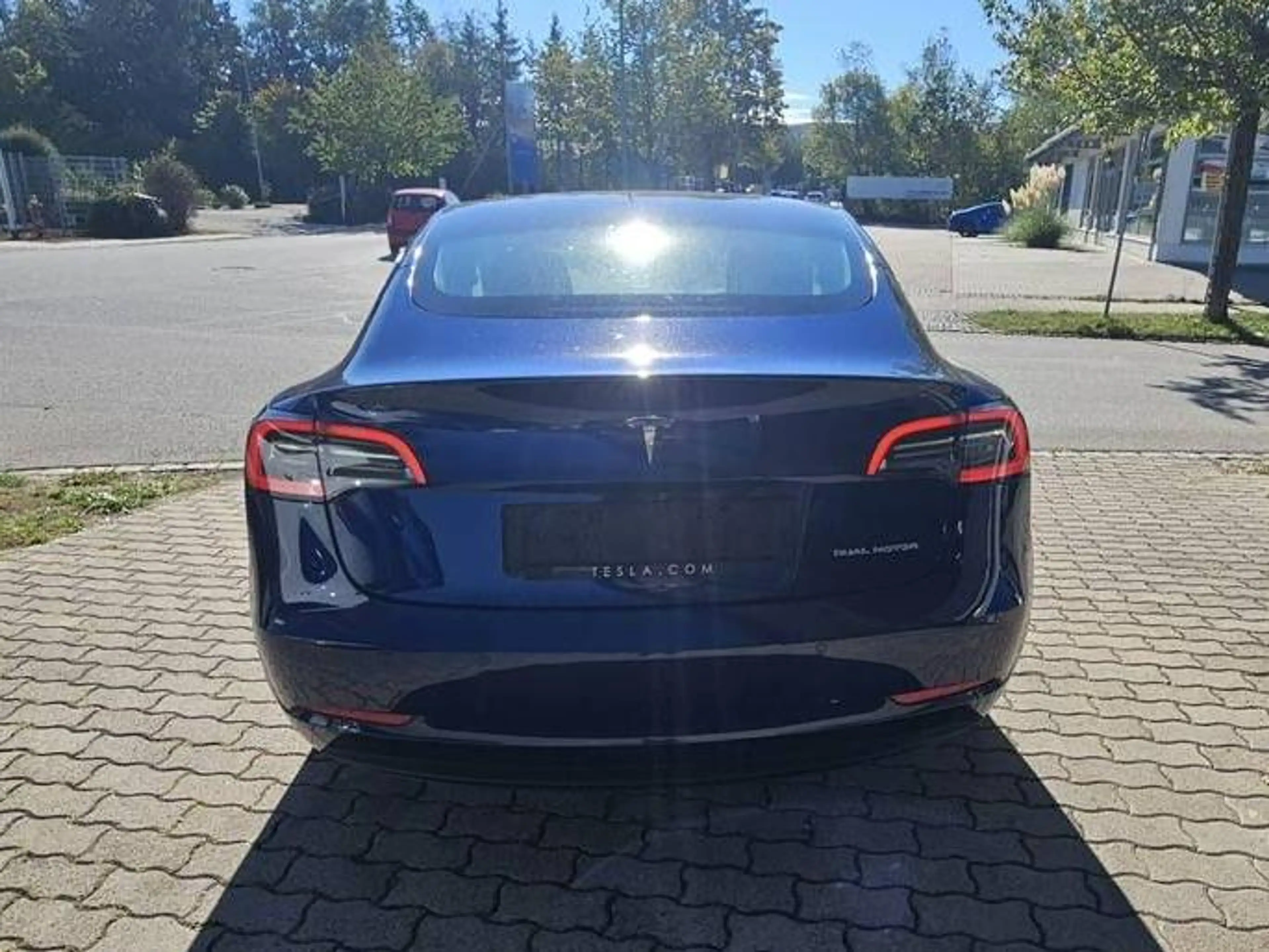 Tesla Model 3 Model 3 Long Range Dual Motor — photo 8