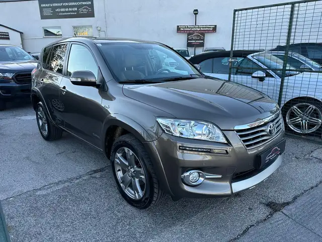 Toyota RAV 4 2,2 Elegance 177PS Allrad PICKERL Topzustand
