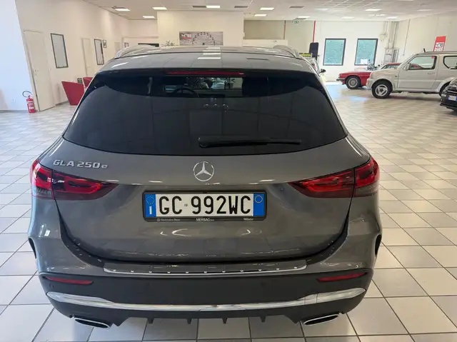 Mercedes-Benz Gla view 9