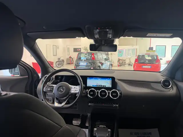 Mercedes-Benz Gla view 27