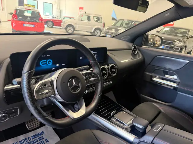 Mercedes-Benz Gla view 18