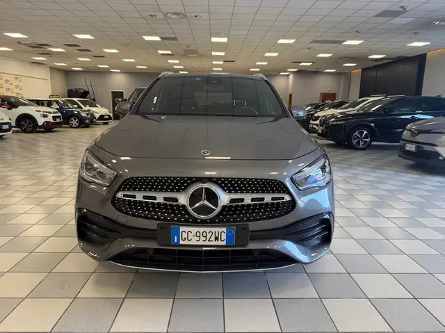 Mercedes-Benz Gla view 5