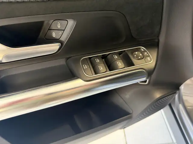 Mercedes-Benz Gla view 16