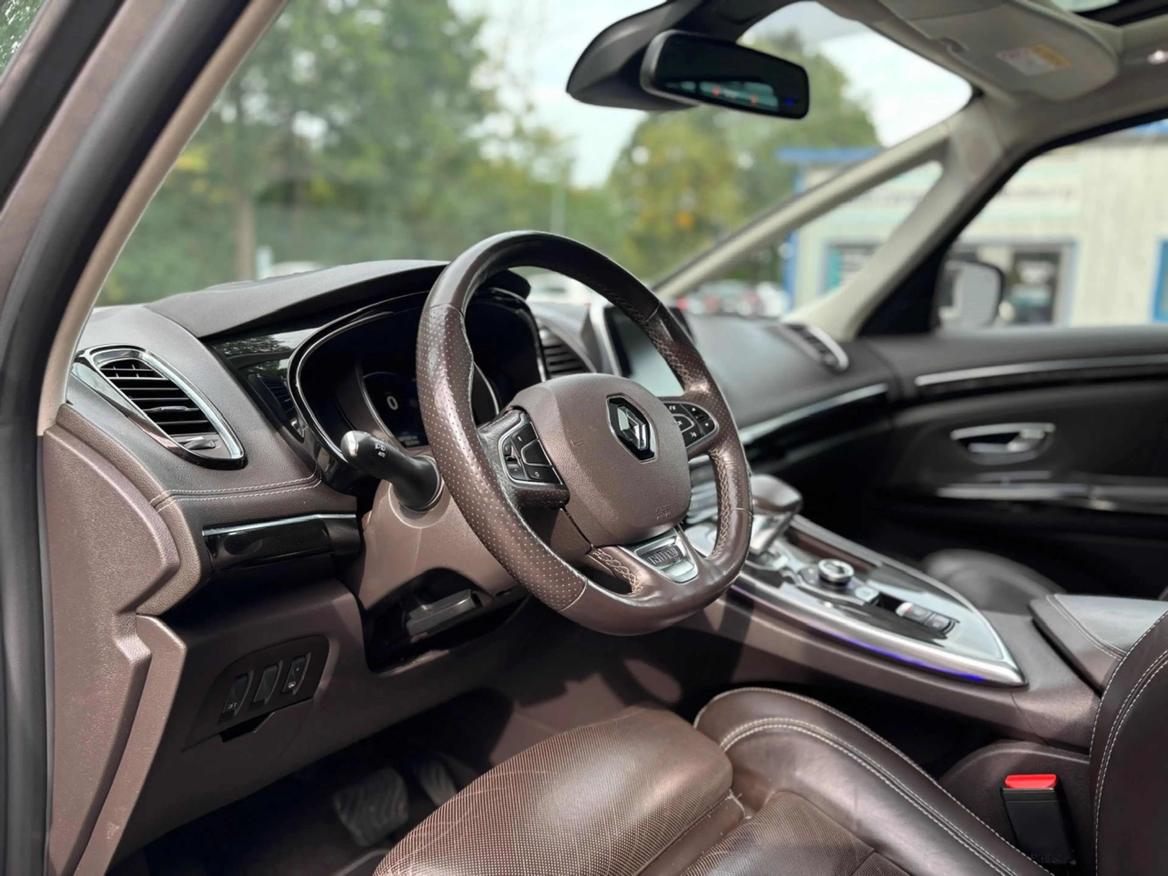 Renault Espace 1,6 dCi / Automatik / "Initiale Paris" — photo 11