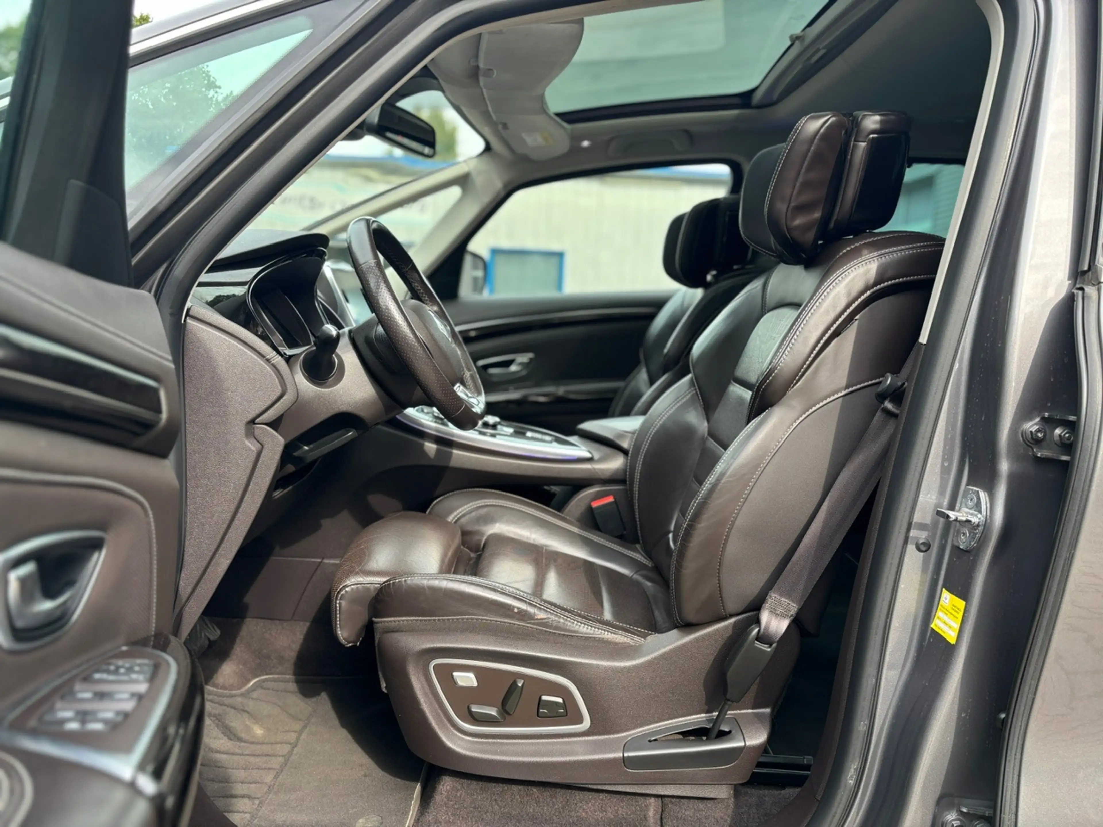 Renault Espace 1,6 dCi / Automatik / "Initiale Paris" — photo 12