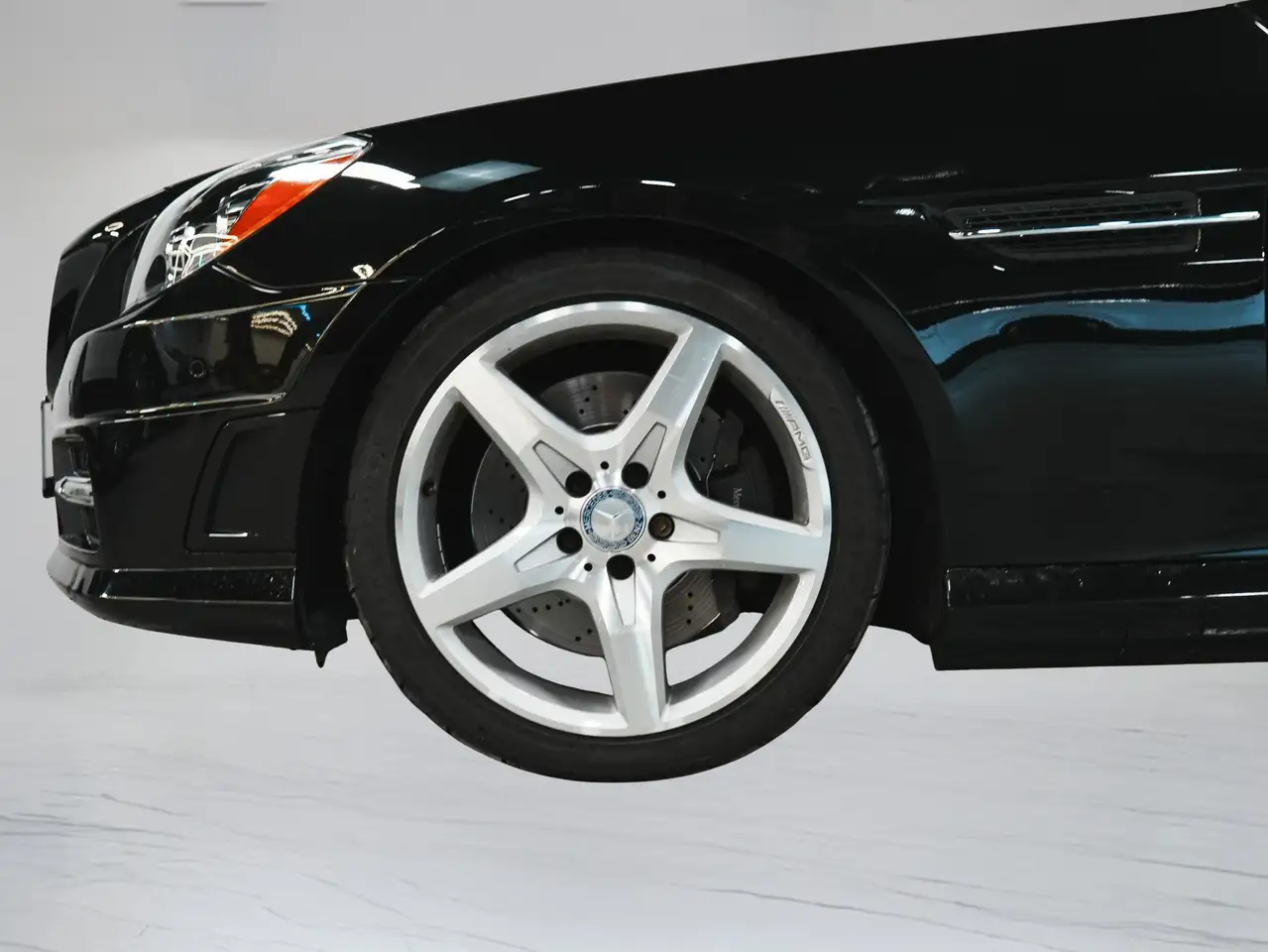 Mercedes-Benz SLK снимка Mercedes-Benz SLK