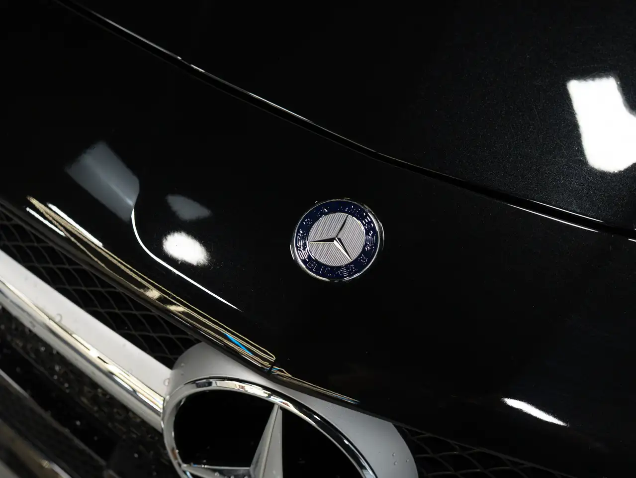 Mercedes-Benz SLK снимка Mercedes-Benz SLK