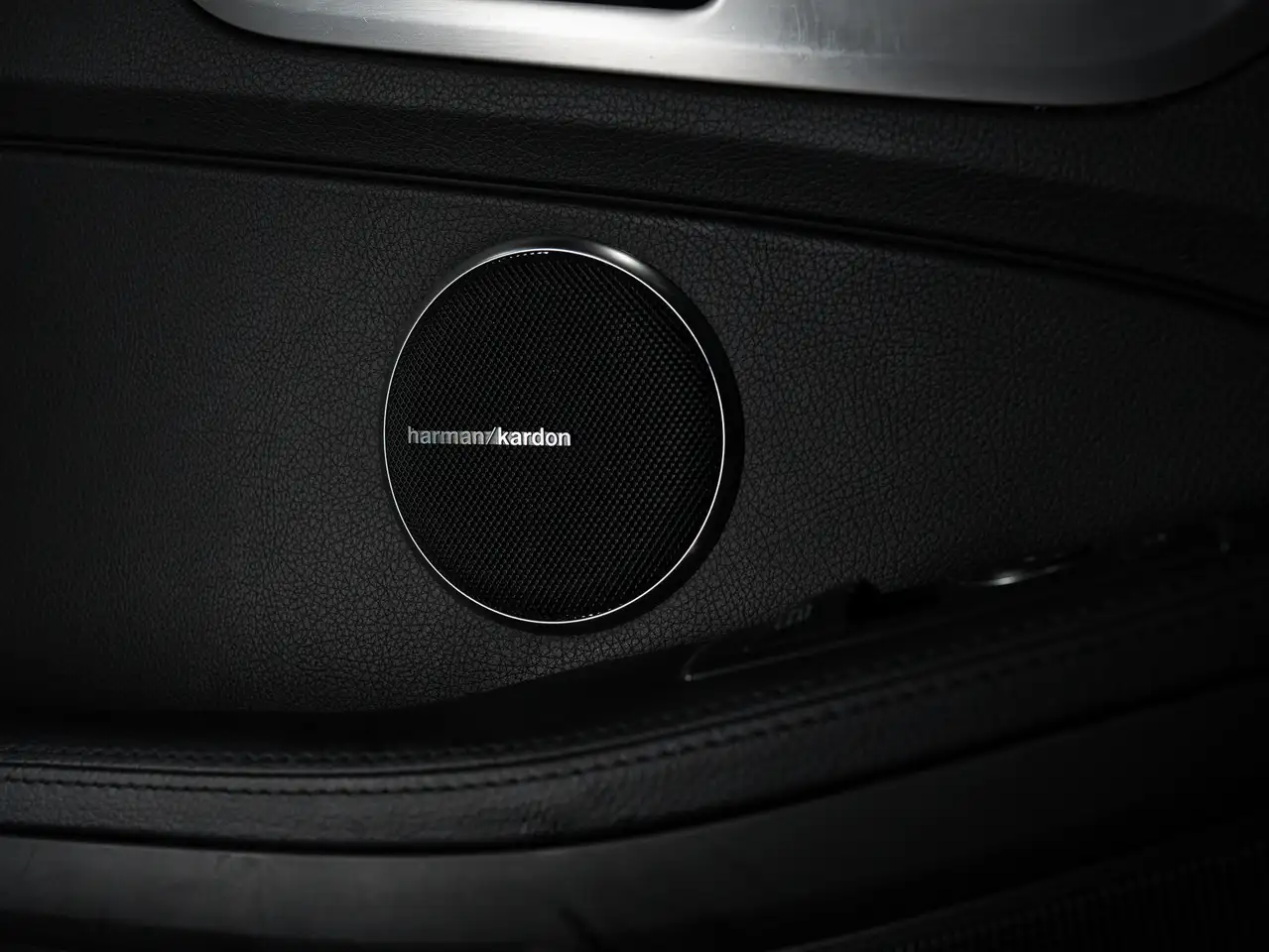Mercedes-Benz SLK снимка Mercedes-Benz SLK