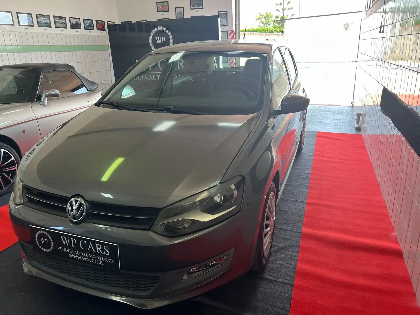 Volkswagen Polo Polo 5p 1.6 tdi Comfortline 90cv Gris - 2