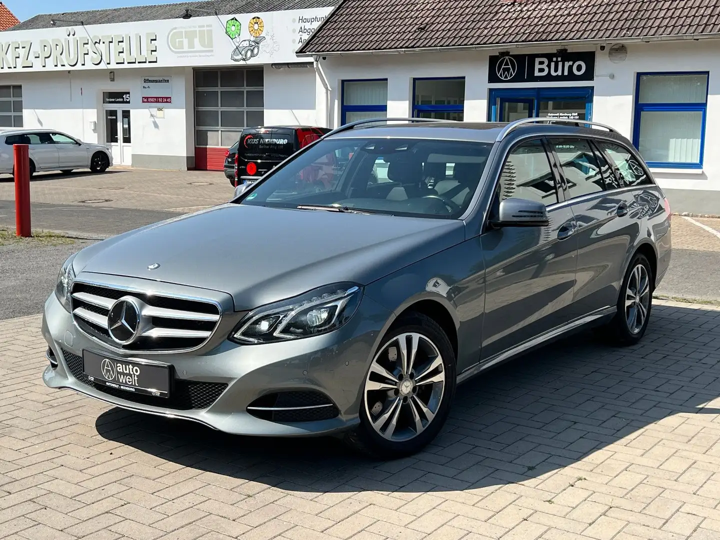 Mercedes-Benz E 300 CDI T| Aut. | Acc | LED | Leder | Scheckh. Silver - 1