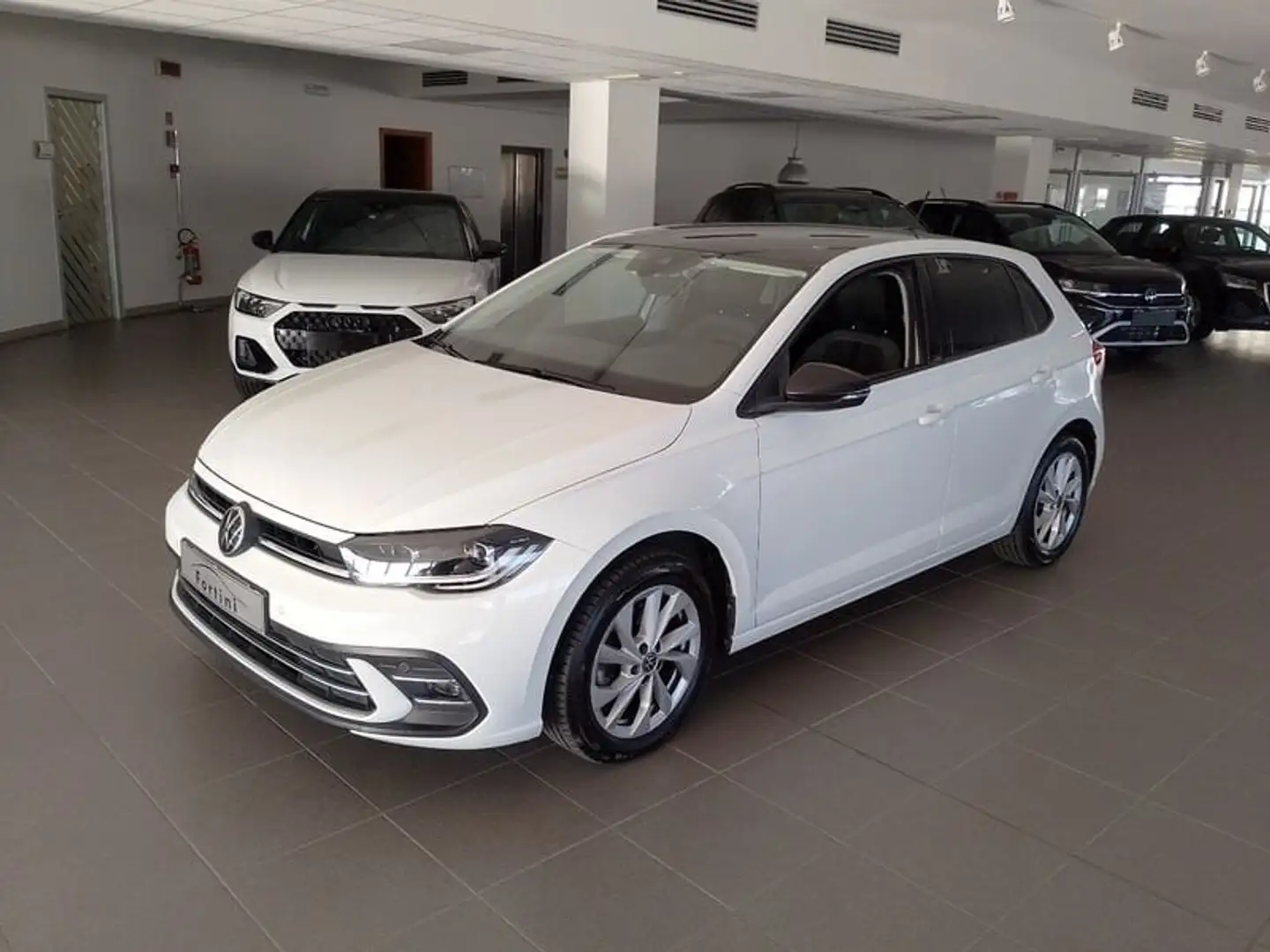Volkswagen Polo 1.0 TSI 110 CV DSG Style Bianco - 1