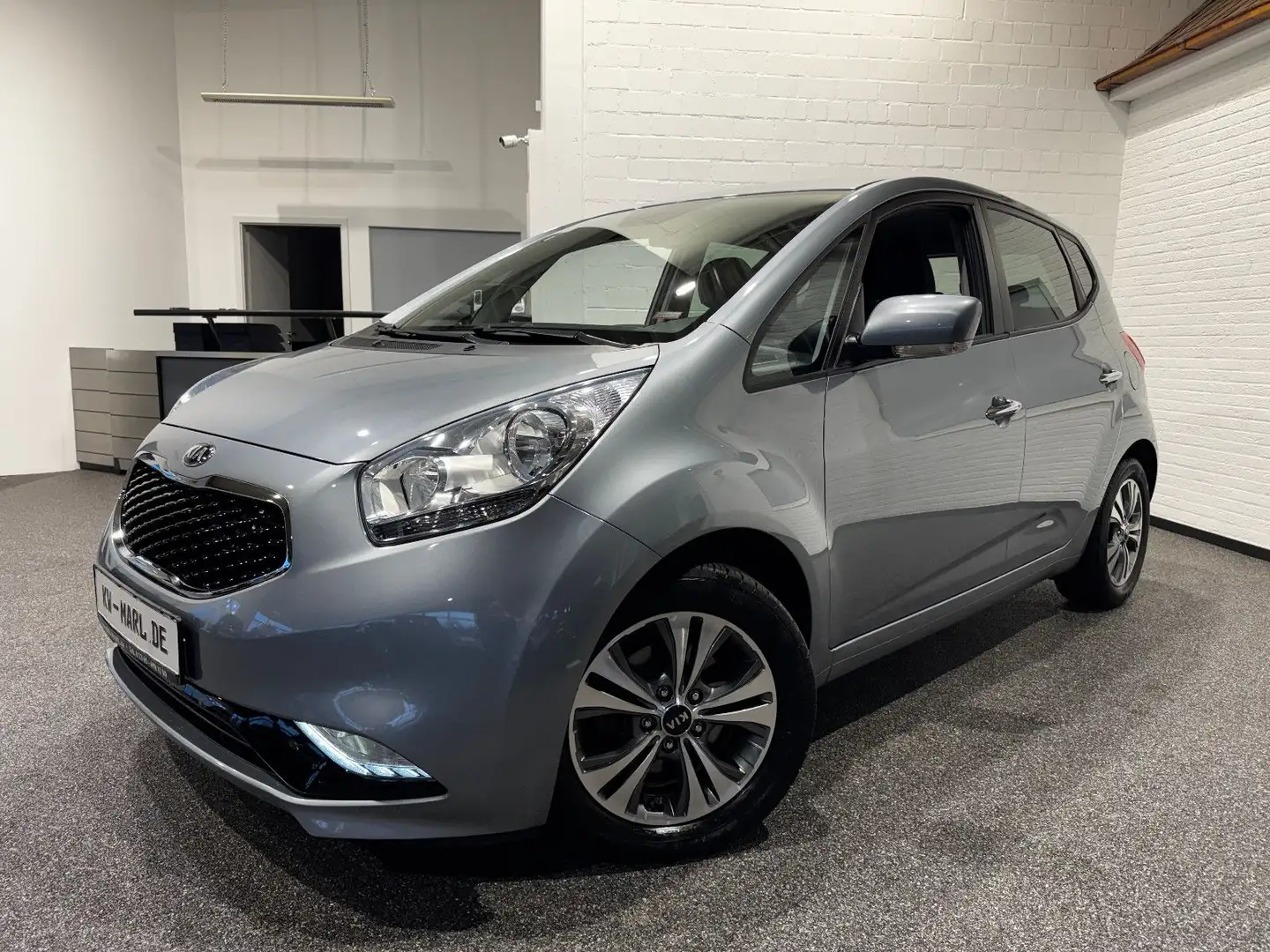 Kia Venga AUTOM. NAVI+CAM SITZHEIZ. PDC WINTERRÄDER Silber - 1