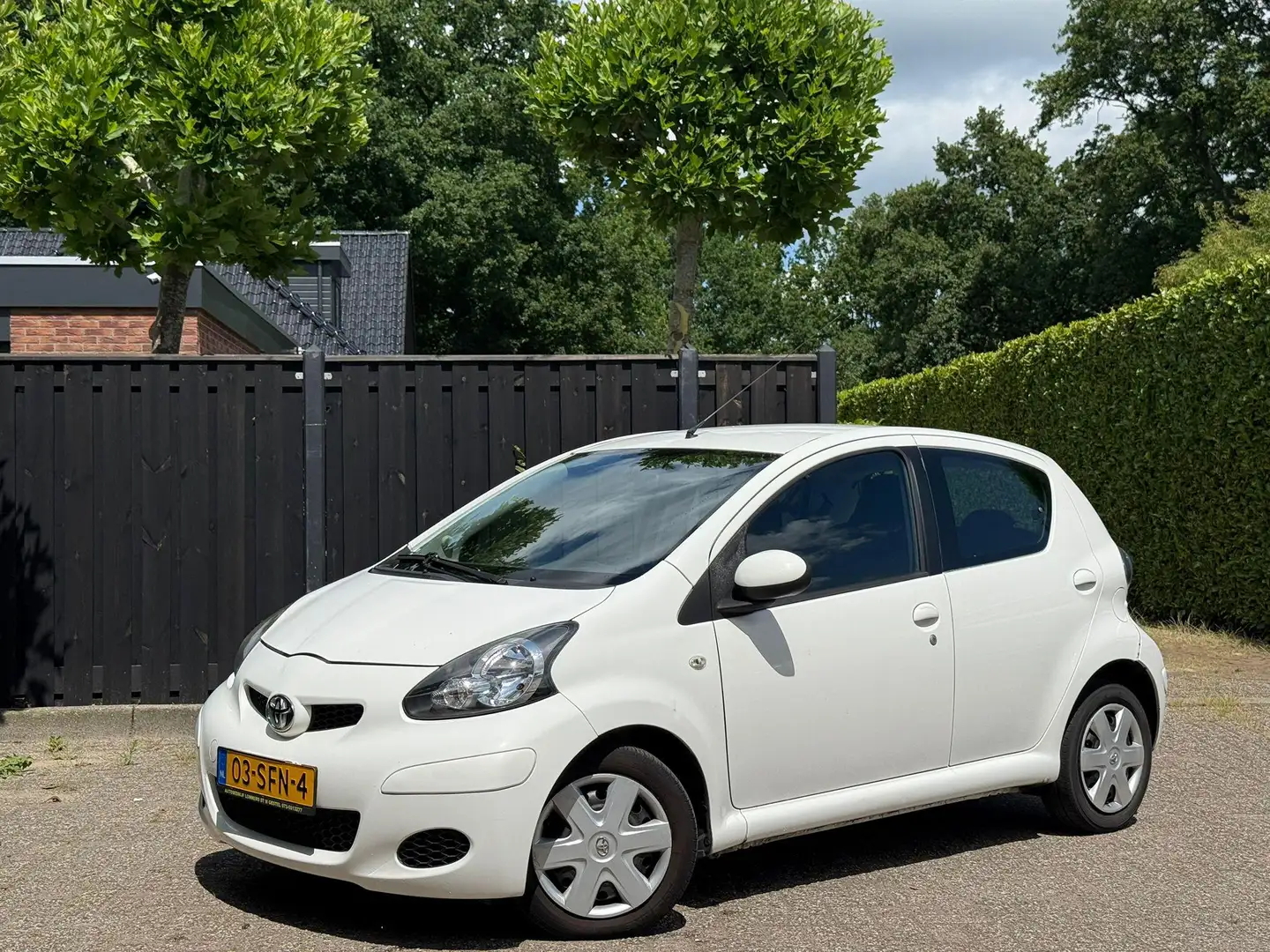 Toyota Aygo 1.0-12V Comfort Navigator 5drs airco White - 1
