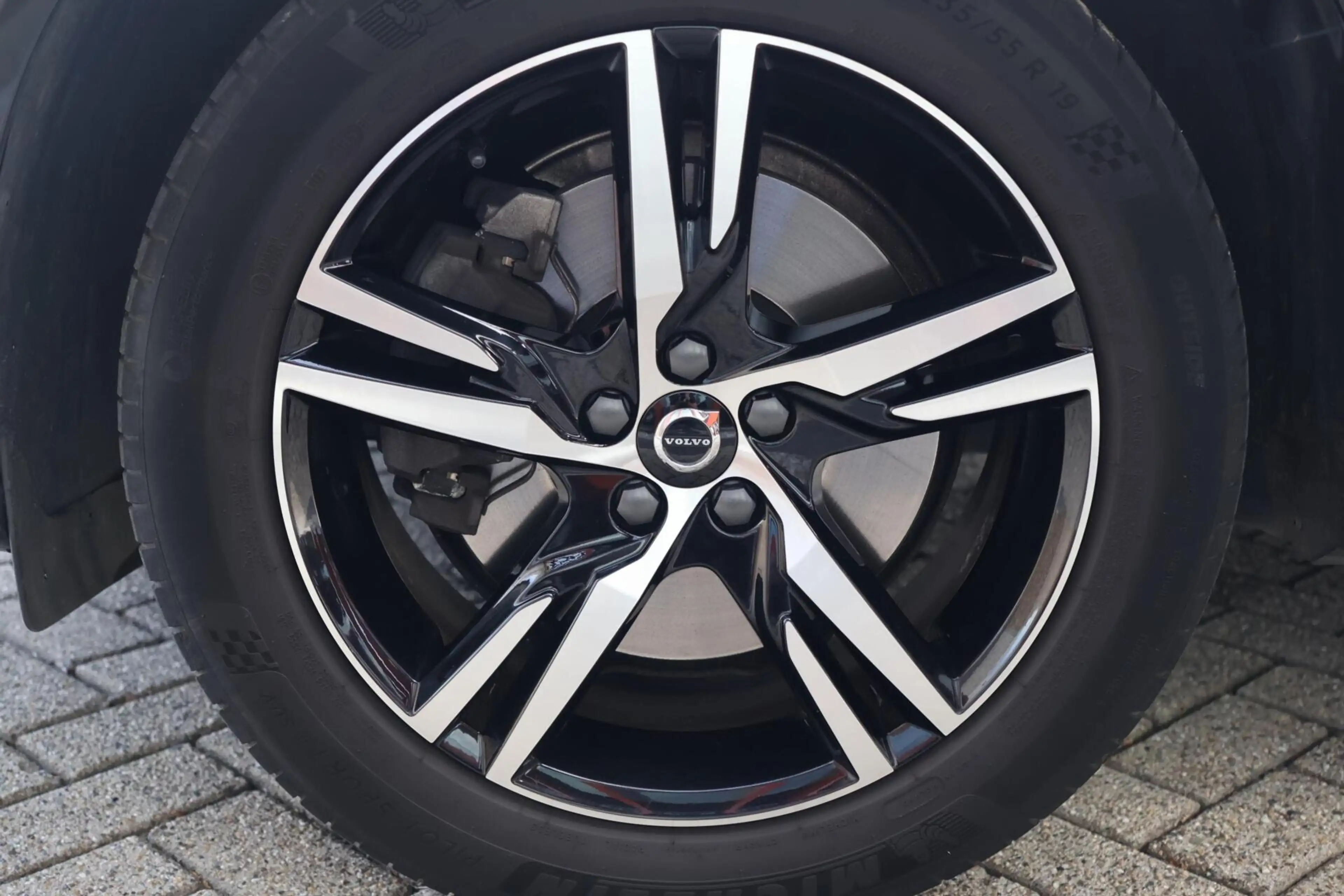 Volvo XC60 B5 R-Design | Stoelverwarming | Trekhaak | 360° Ca — photo 15