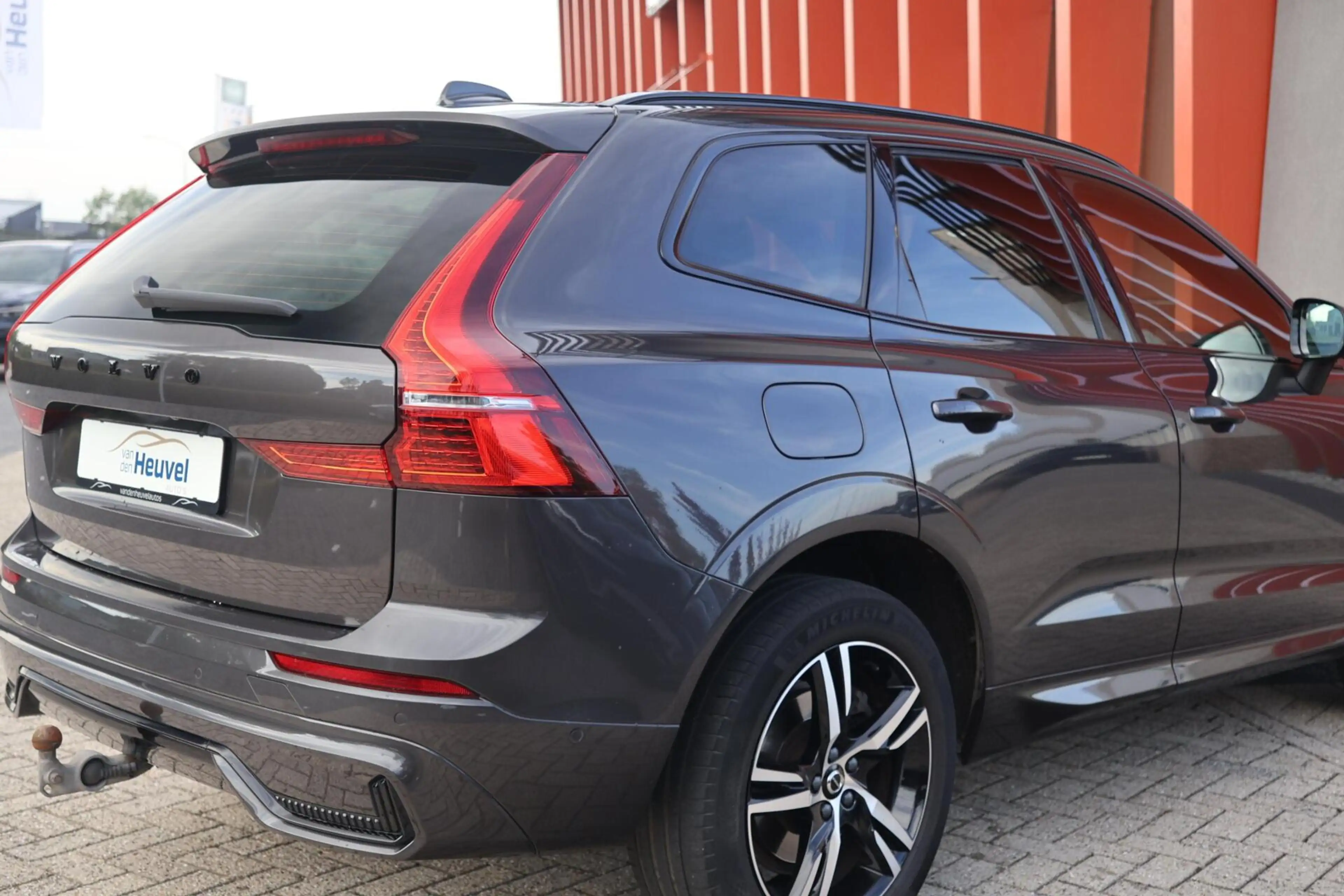 Volvo XC60 B5 R-Design | Stoelverwarming | Trekhaak | 360° Ca — photo 10