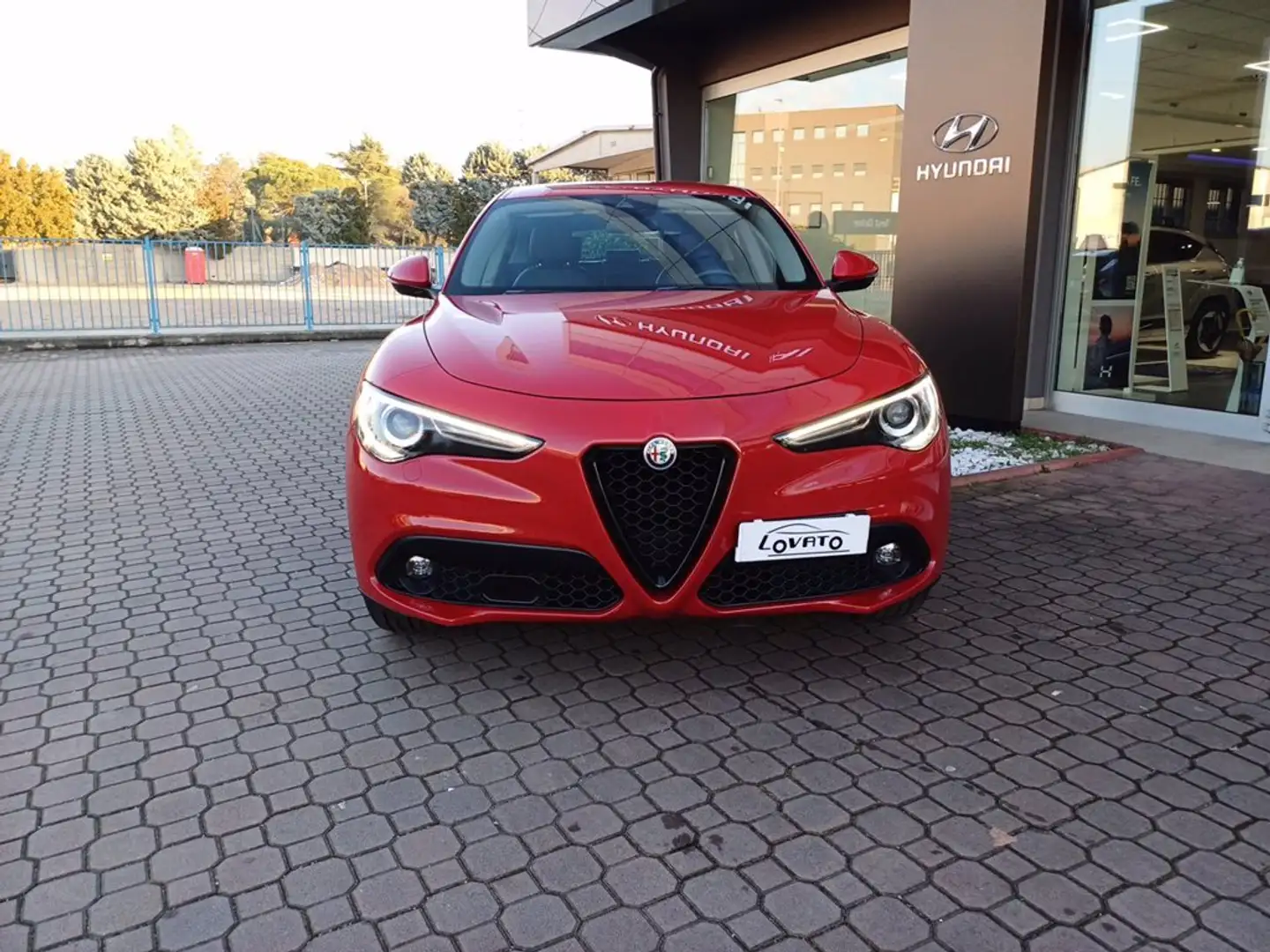 Alfa Romeo Stelvio 2.2 Turbodiesel 180 CV AT8 Q4 Business Rojo - 2