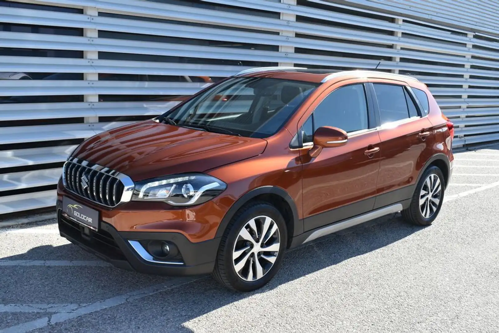 Suzuki SX4 S-Cross 1,4 DITC flash Orange - 1