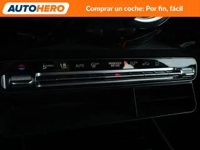 Mercedes-Benz GLB Class view 28