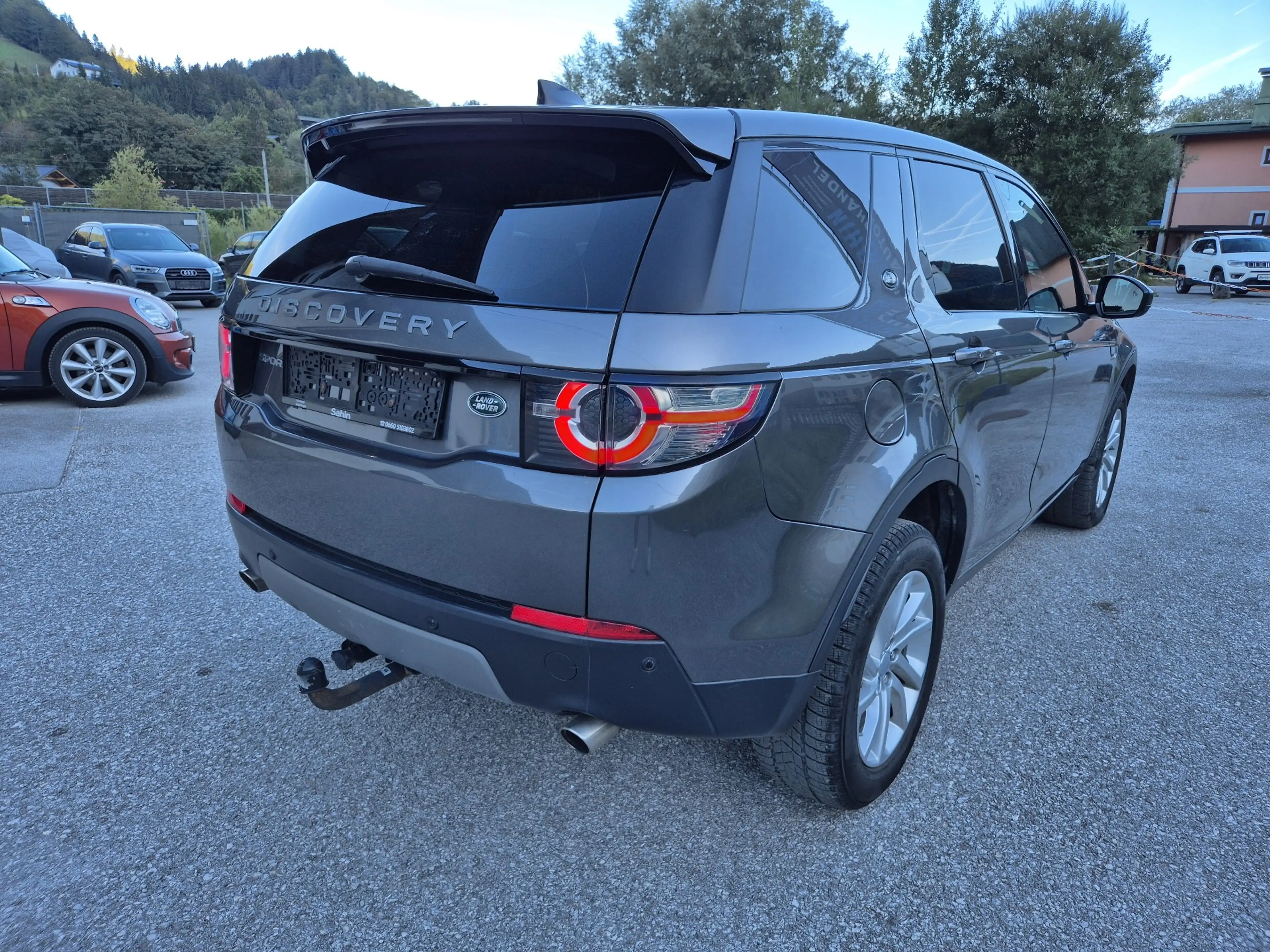 Land Rover Discovery Sport SE AWD — photo 4