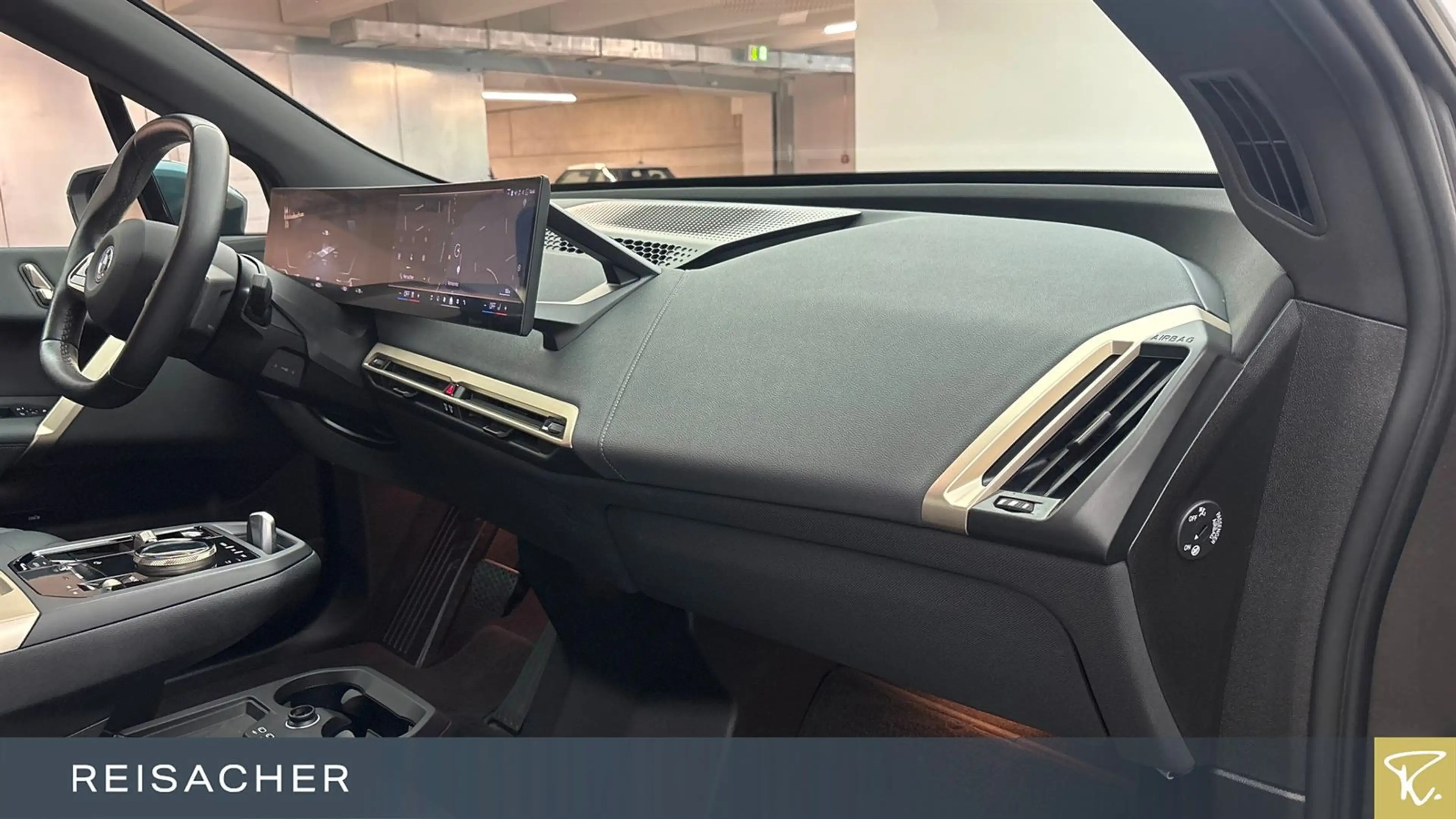 BMW iX A xDrive40 Sport ACC RFK AHK Laser LCProf — photo 12