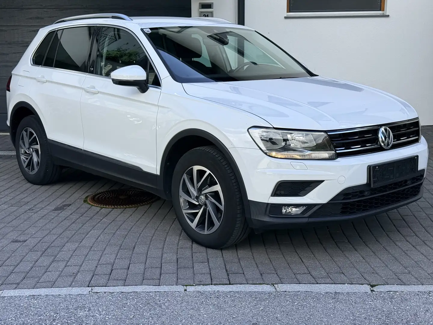 Volkswagen Tiguan 4Motion...DSG...ACC...VIRTUAL COCKPIT... Weiß - 2