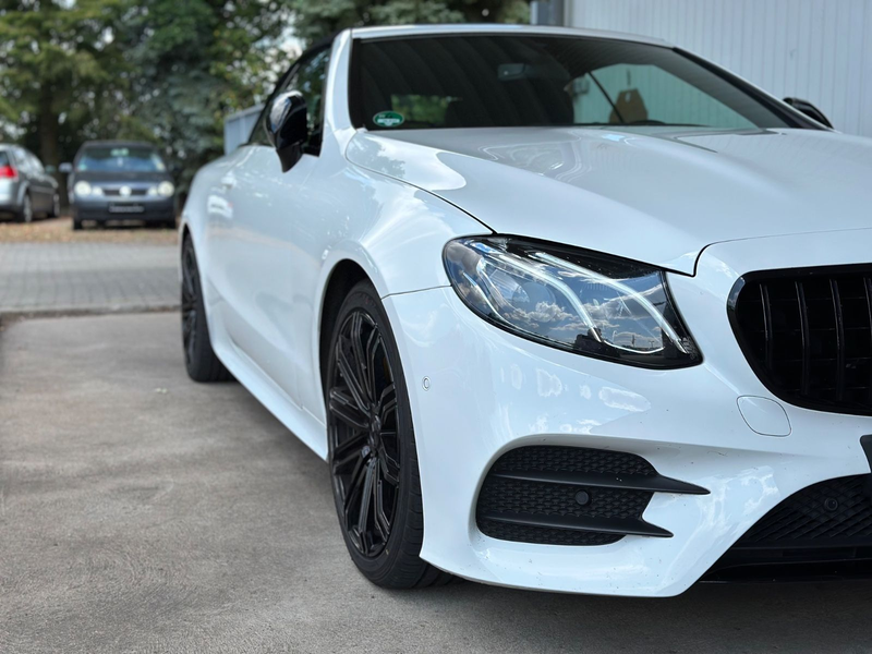 Mercedes-Benz E 200 E Cabrio AMG-Line Leder LED Klappe — photo 2