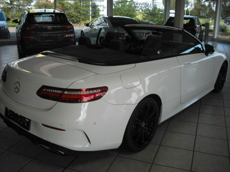 Mercedes-Benz E 200 E Cabrio AMG-Line Leder LED Klappe — photo 7