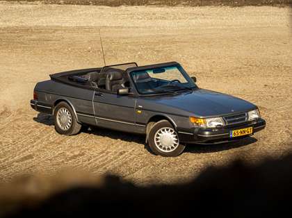 Saab 900 2.1i-16