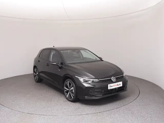 Volkswagen Golf view 2