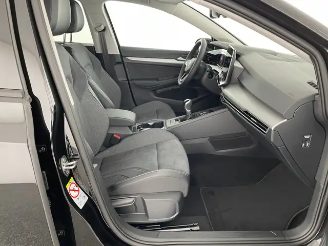 Volkswagen Golf view 10