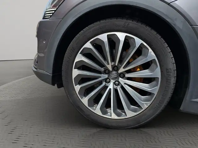 Audi E-Tron view 15