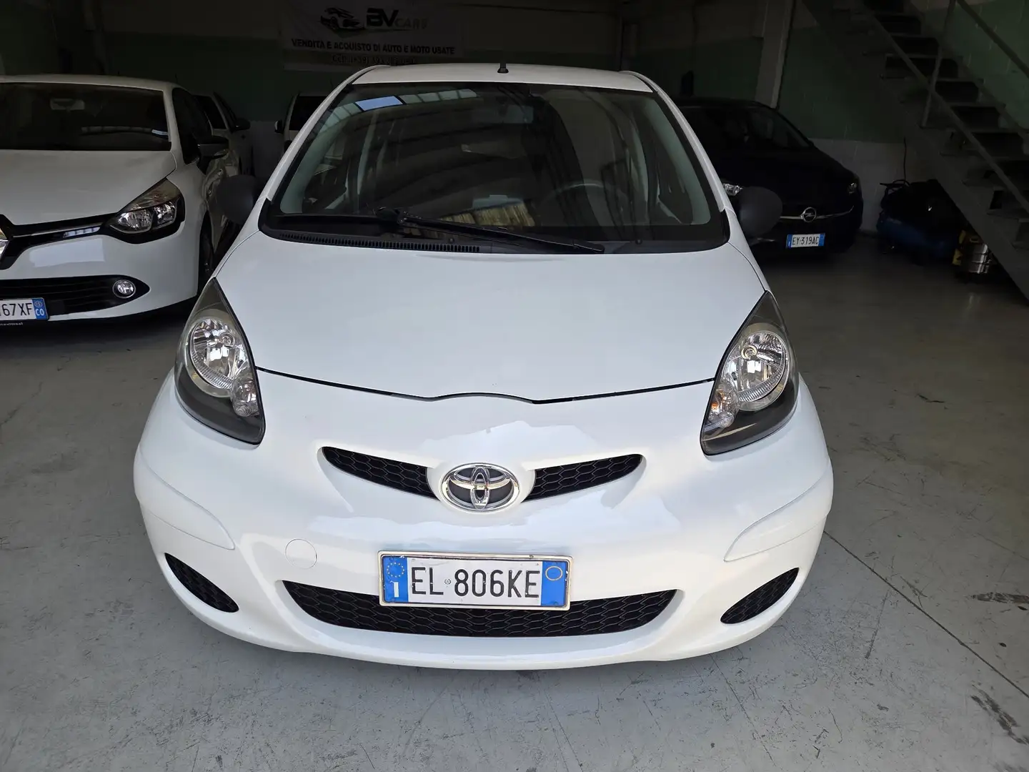 Toyota Aygo Aygo I 2005 5p 1.0 Sol Connect Blanc - 2