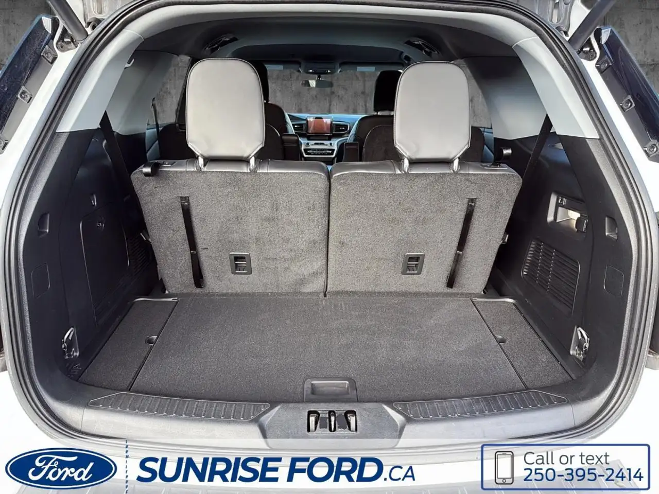 Ford Explorer снимка Ford Explorer