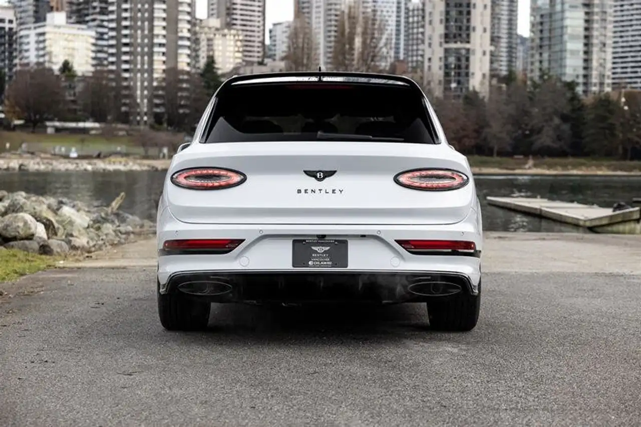 Bentley Bentayga снимка Bentley Bentayga