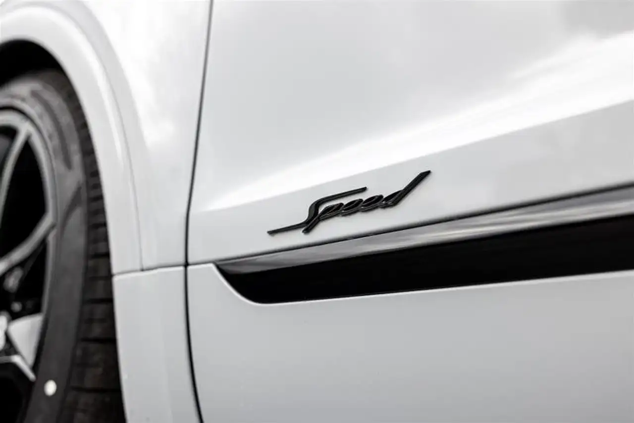 Bentley Bentayga снимка Bentley Bentayga