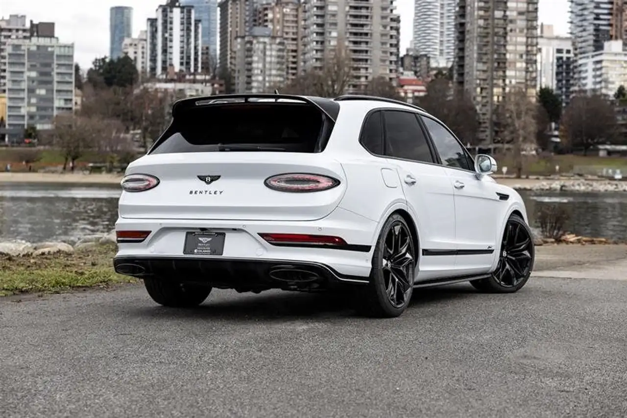 Bentley Bentayga снимка Bentley Bentayga