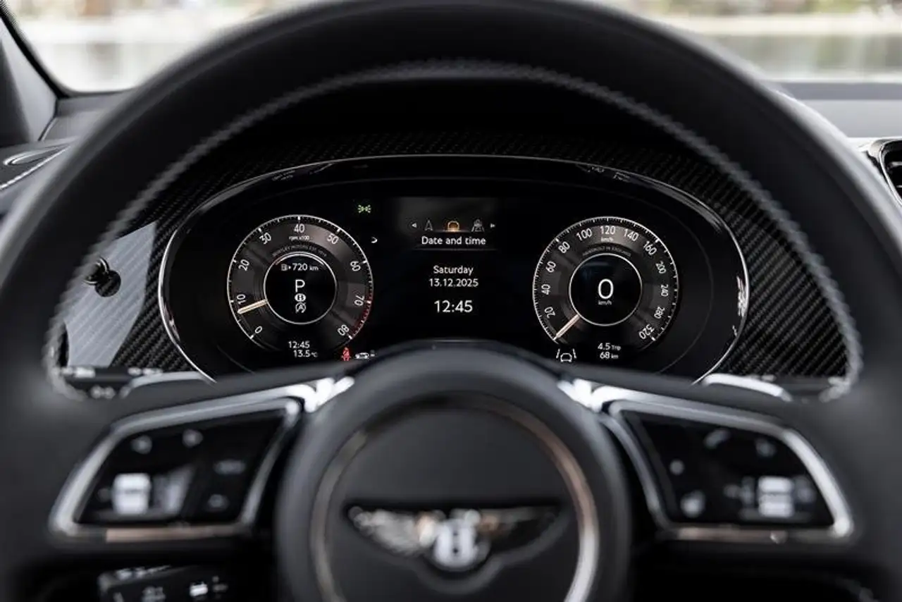 Bentley Bentayga снимка Bentley Bentayga