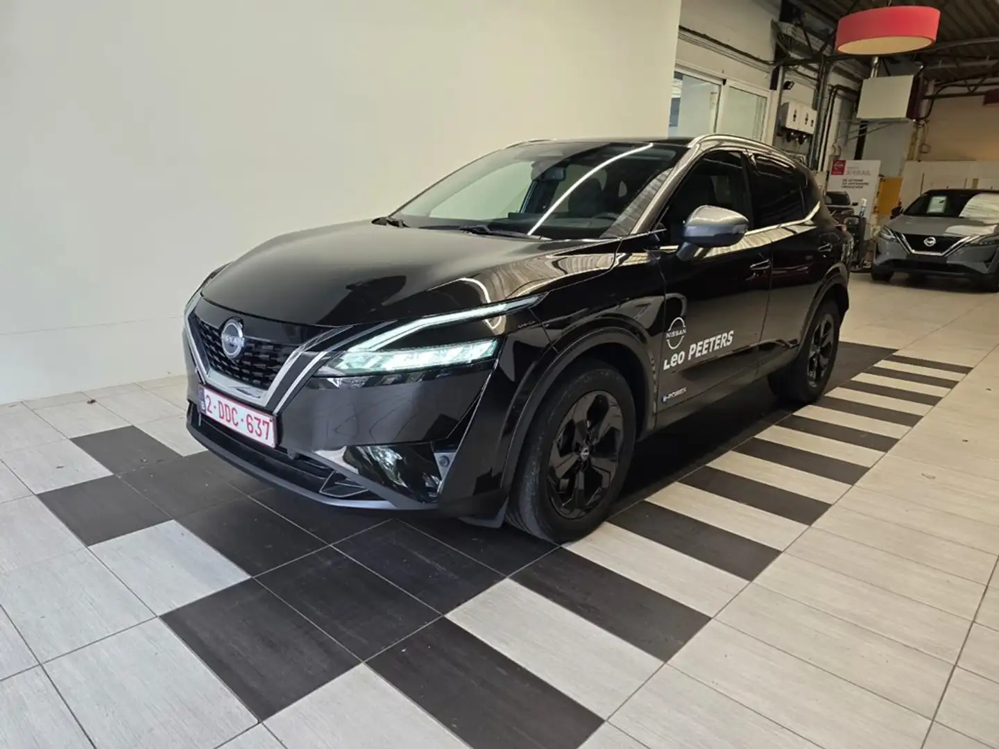 Nissan Qashqai E-POWER//KURO EDITION//TECH PACK//Directiewagen Schwarz - 1