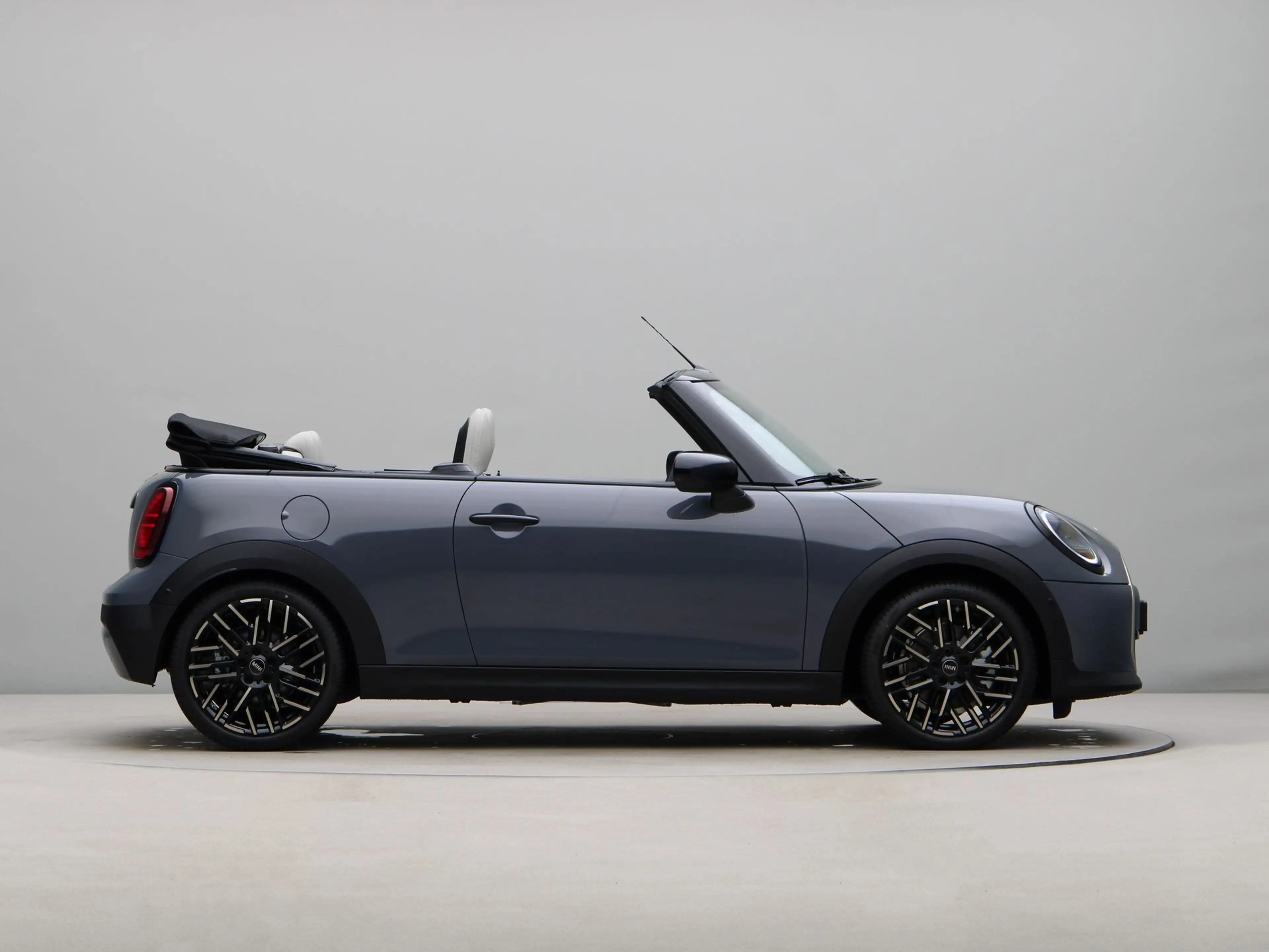MINI Cooper S Cabrio Favoured Pakket M — photo 11