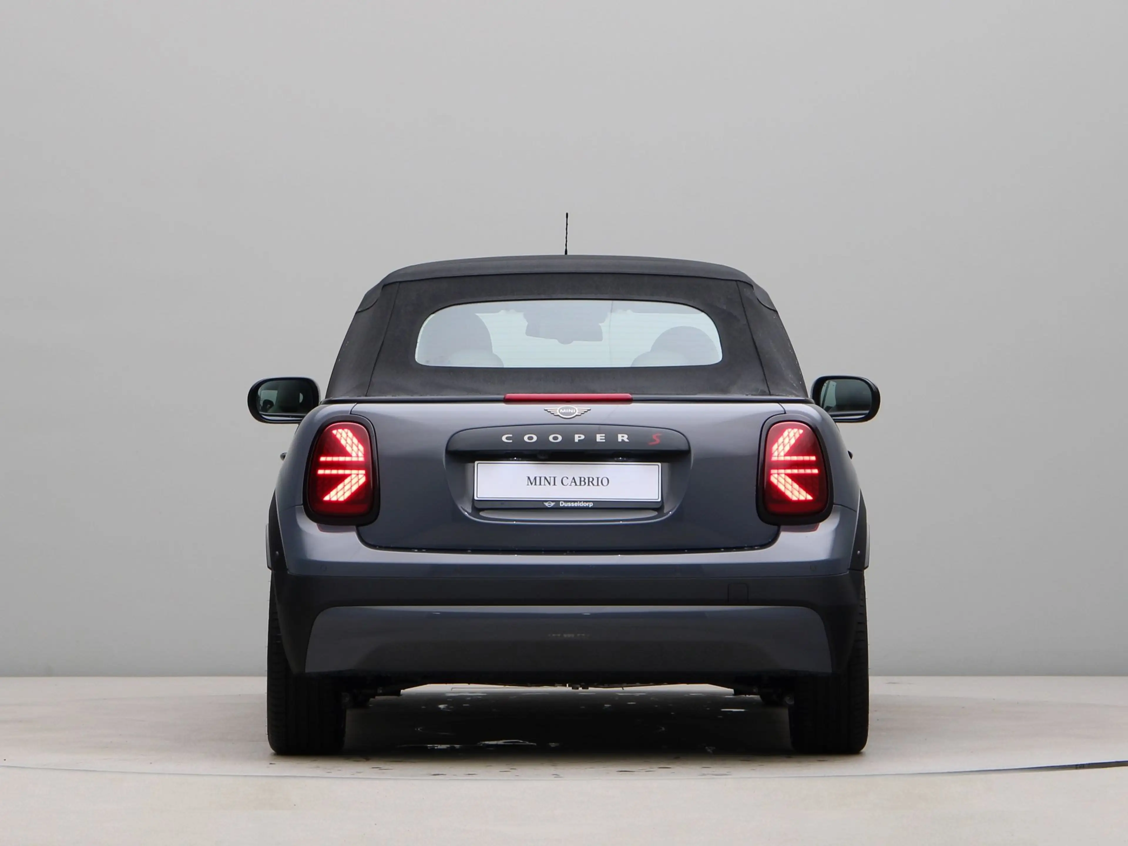 MINI Cooper S Cabrio Favoured Pakket M — photo 15