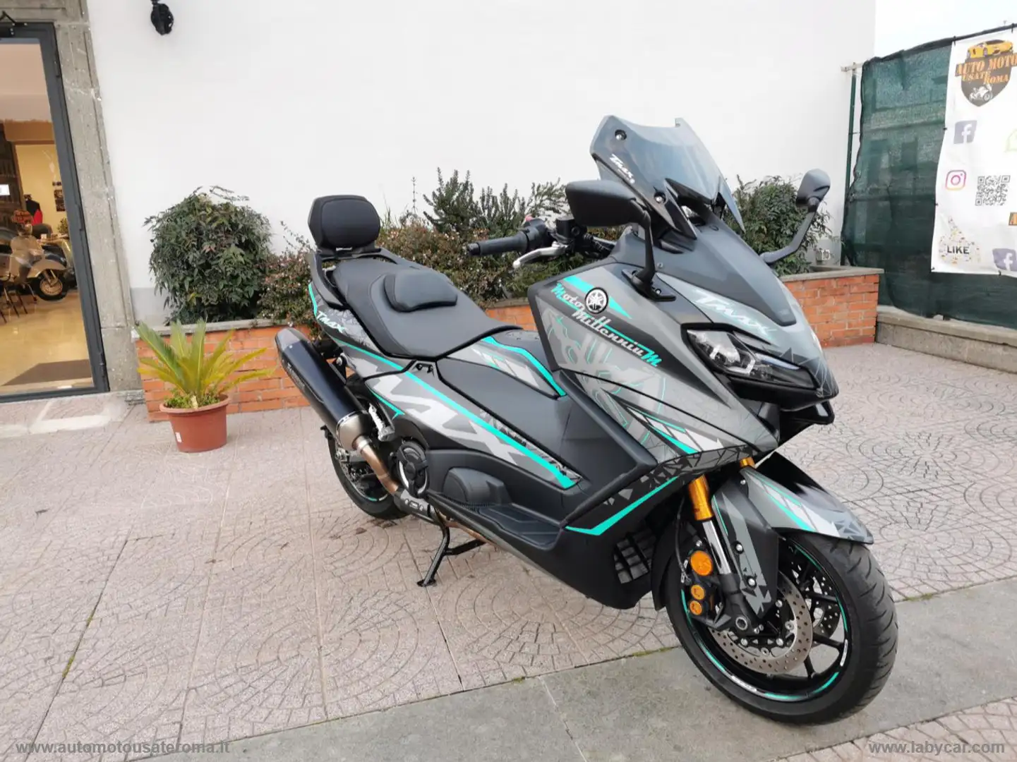 Yamaha TMAX 560 T Max 560 TECK MAX RATE AUTO MOTO SCOOTER Grijs - 2