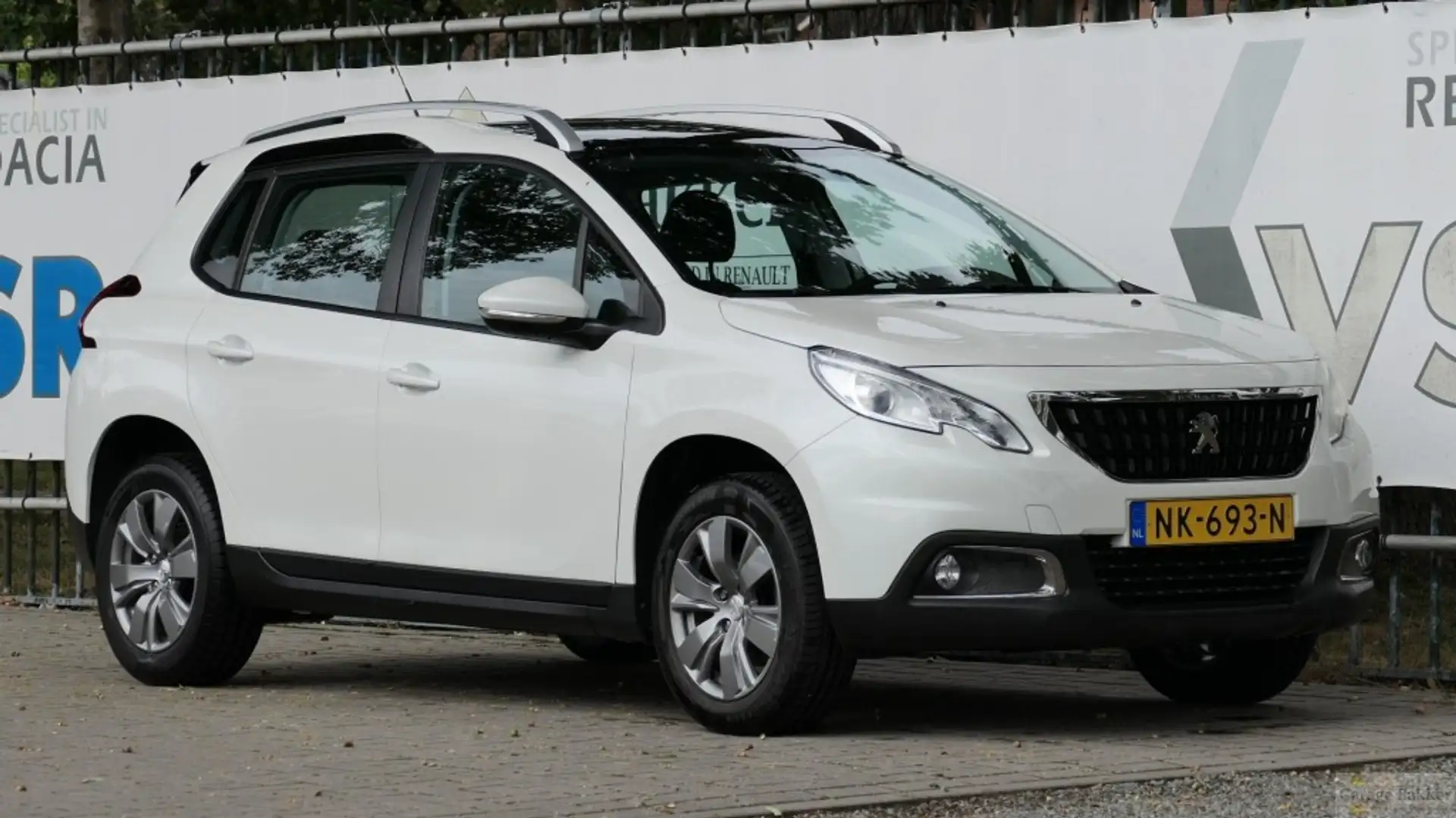 Peugeot 2008 1.2 PureTech Blue Lion Blanc - 1