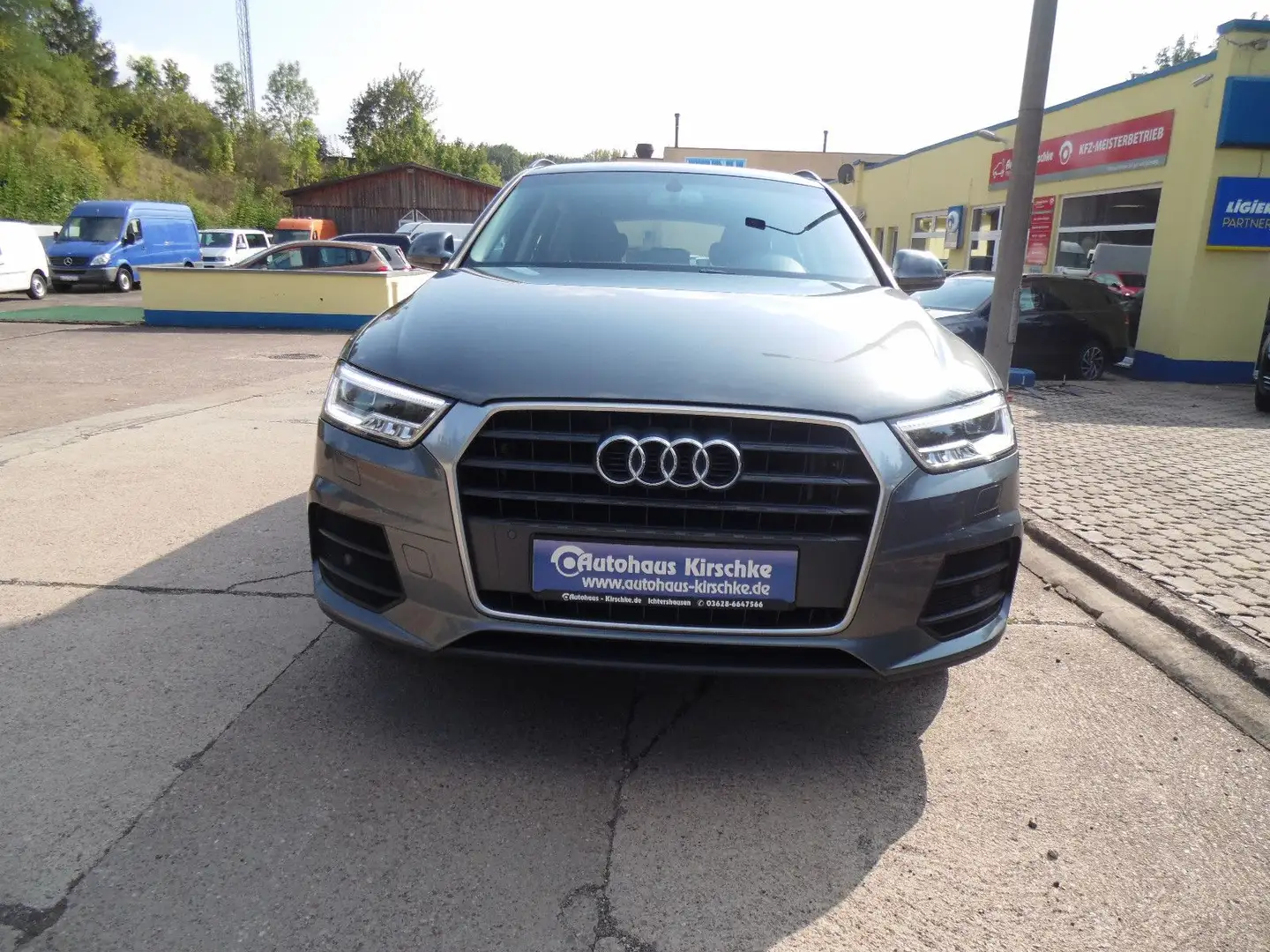 Audi Q3 TDI/AHK/Temp./SHZ/LED/PDC/ALU Grijs - 2