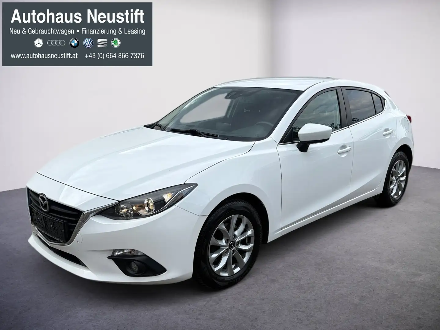 Mazda 3 Center-Line Weiß - 1