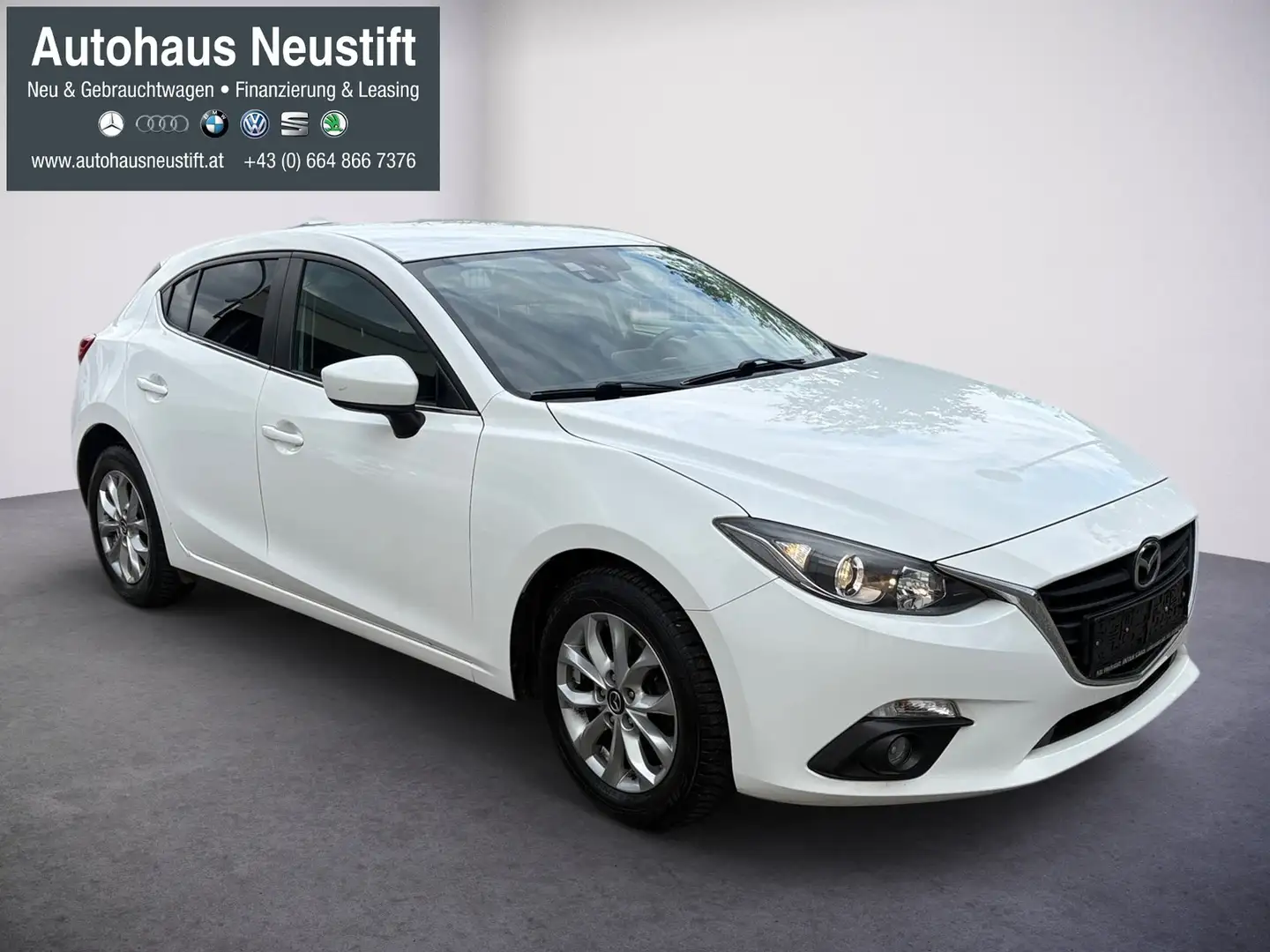 Mazda 3 Center-Line Weiß - 2