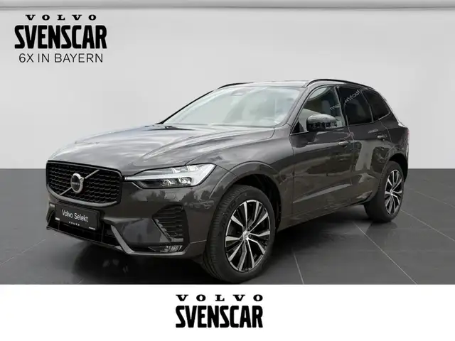 Volvo XC60 B5 Ultimate Dark AWD HUD StandHZG H&K Luftfahrwer