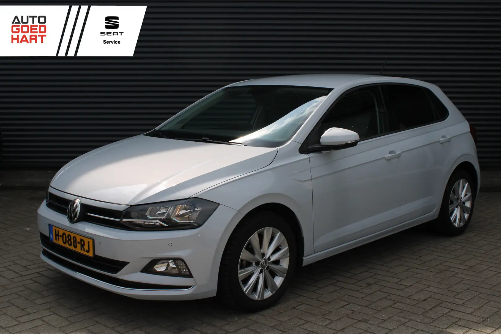 Volkswagen Polo 1.0 TSI DSG Highline Navigatie Camera Wit - 1