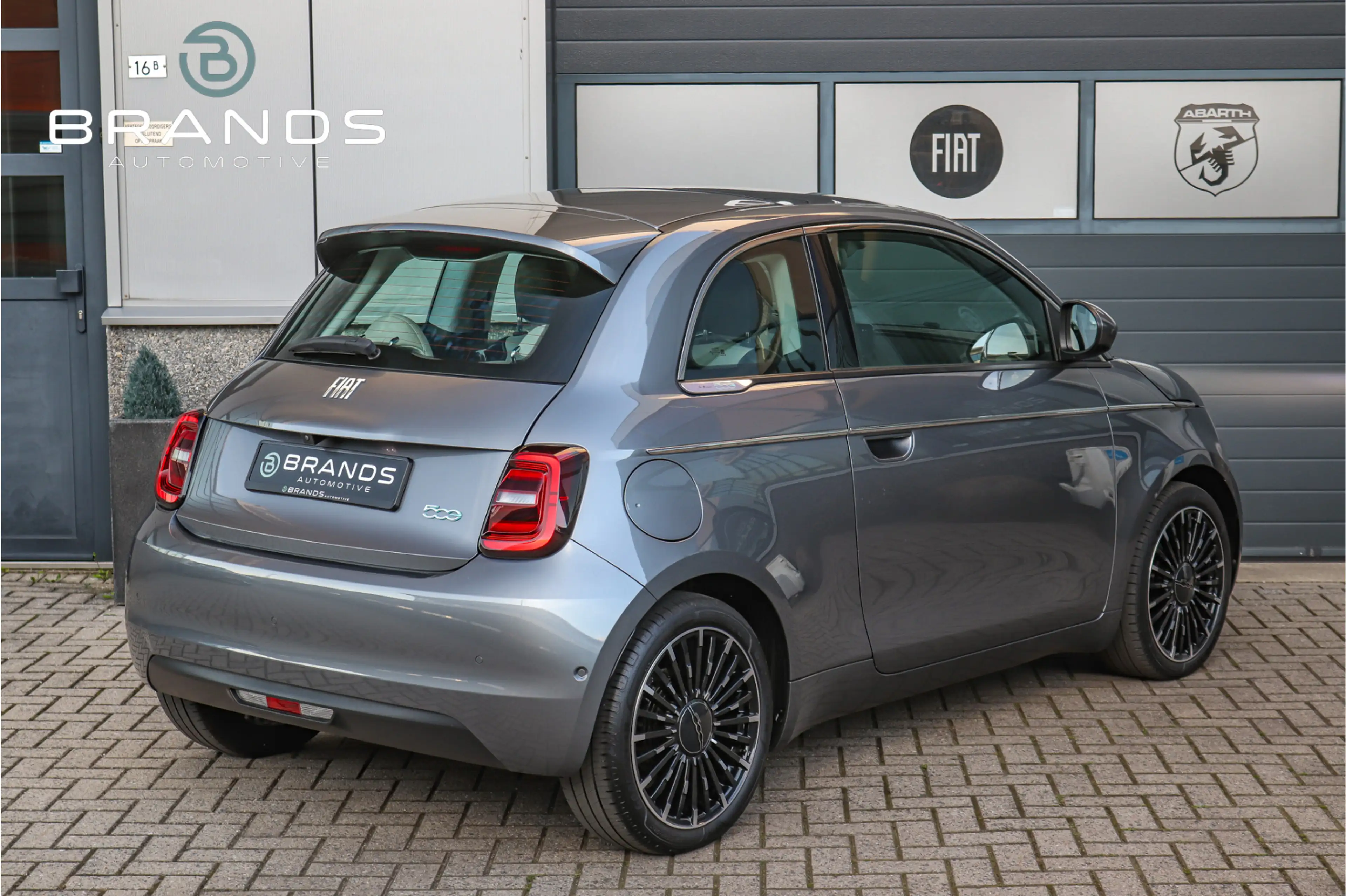 Fiat 500e La Prima by Bocelli 42 kWh 1e eig Limited edition — photo 2